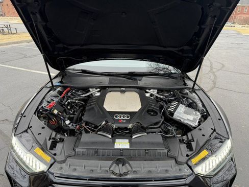 Certified 2021 Audi RS 7 Sportback w/ Carbon Optic Package image 33