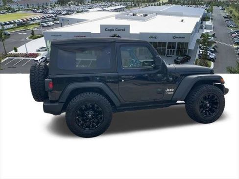 Certified 2018 Jeep Wrangler Sport AWD/4WD image 17