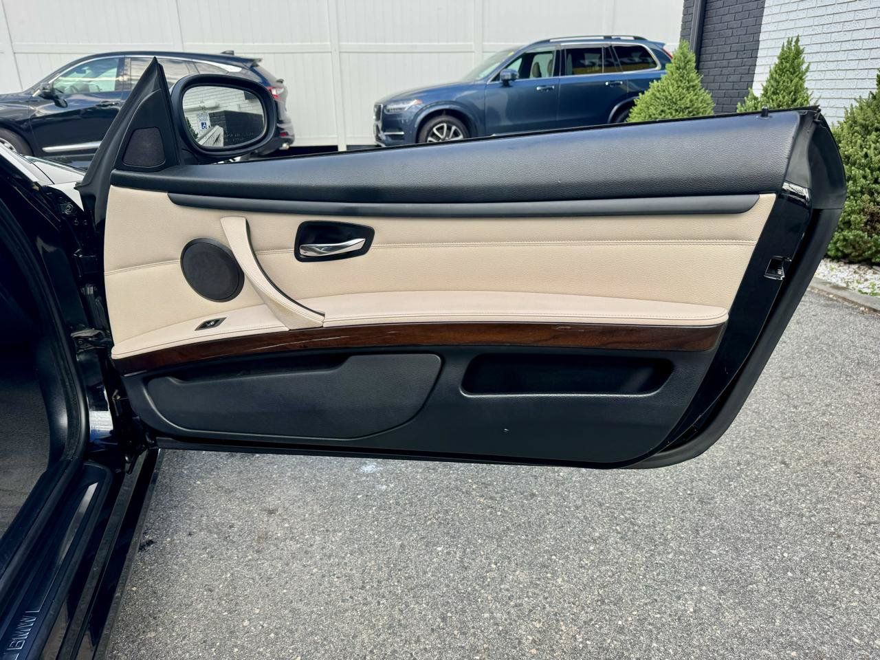 Used 2011 BMW 328i Convertible RWD image 27