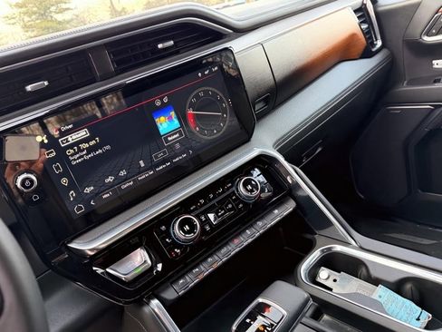 Used 2023 GMC Sierra 1500 Denali w/ Technology Package image 16