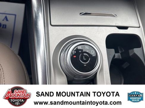 Used 2021 Ford Explorer Limited w/ Equipment Group 301A image 21