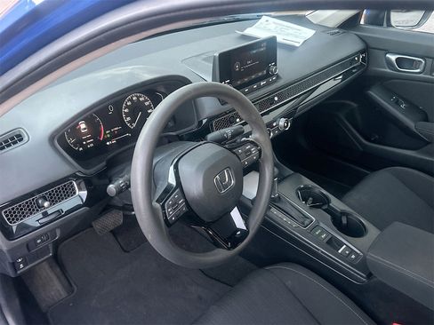 Used 2023 Honda Civic LX image 9
