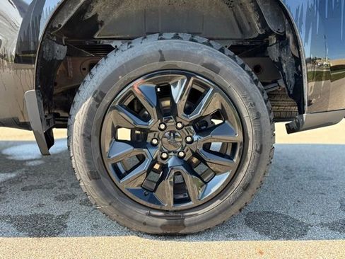 Used 2022 Chevrolet Silverado 1500 Custom image 14