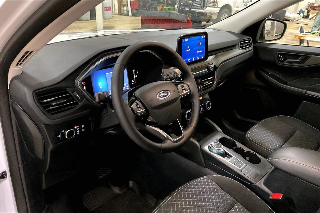 Certified 2023 Ford Escape Active AWD/4WD image 13