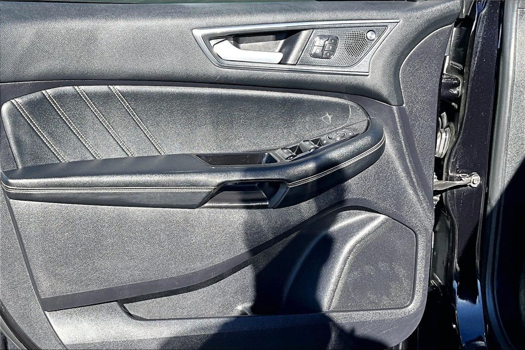 Used 2020 Ford Edge ST w/ Equipment Group 401A AWD/4WD image 12