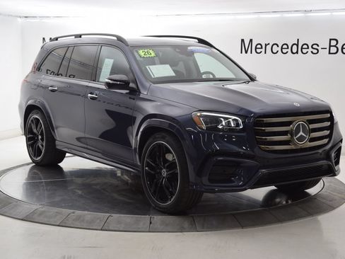 Used 2026 Mercedes-Benz GLS 450 4MATIC image 8