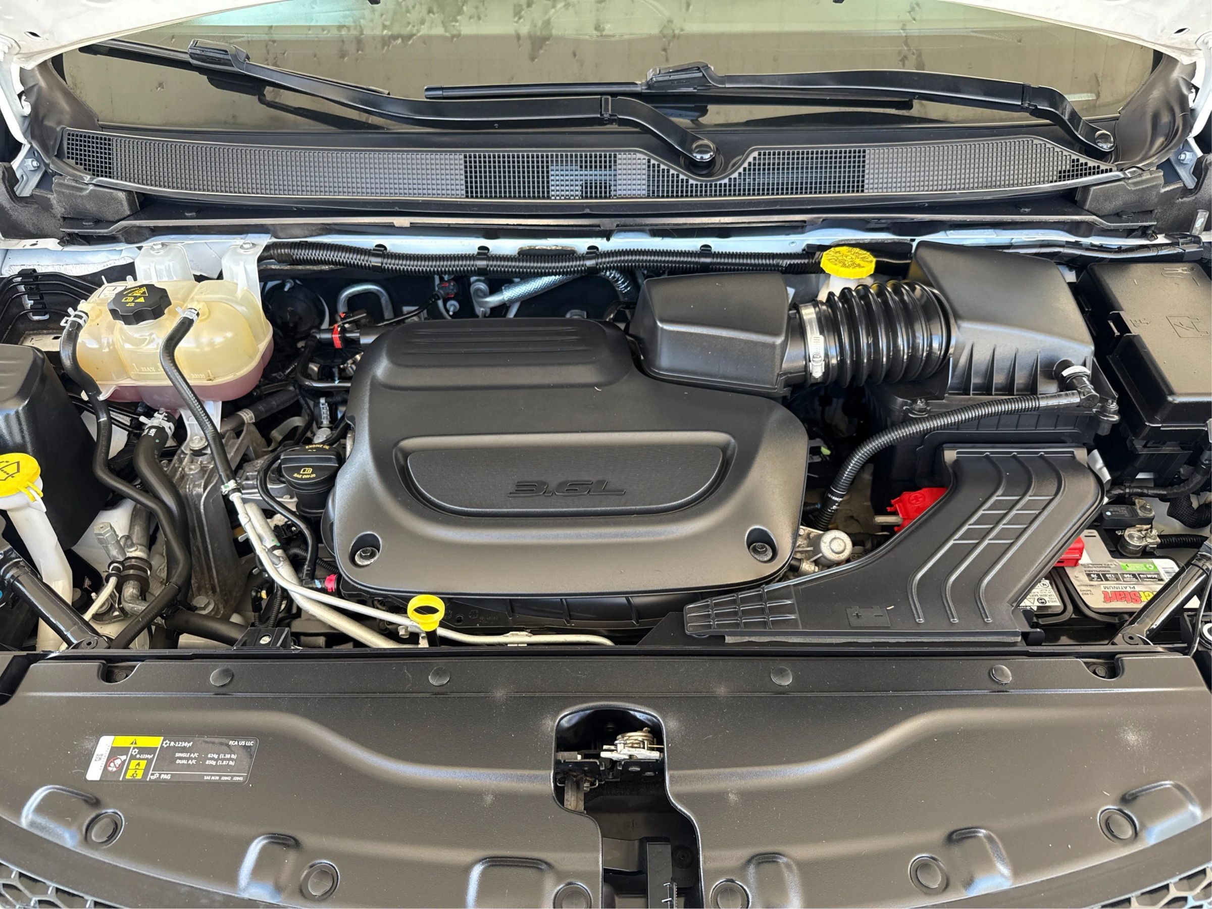 Used 2020 Chrysler Pacifica Touring-L FWD image 14