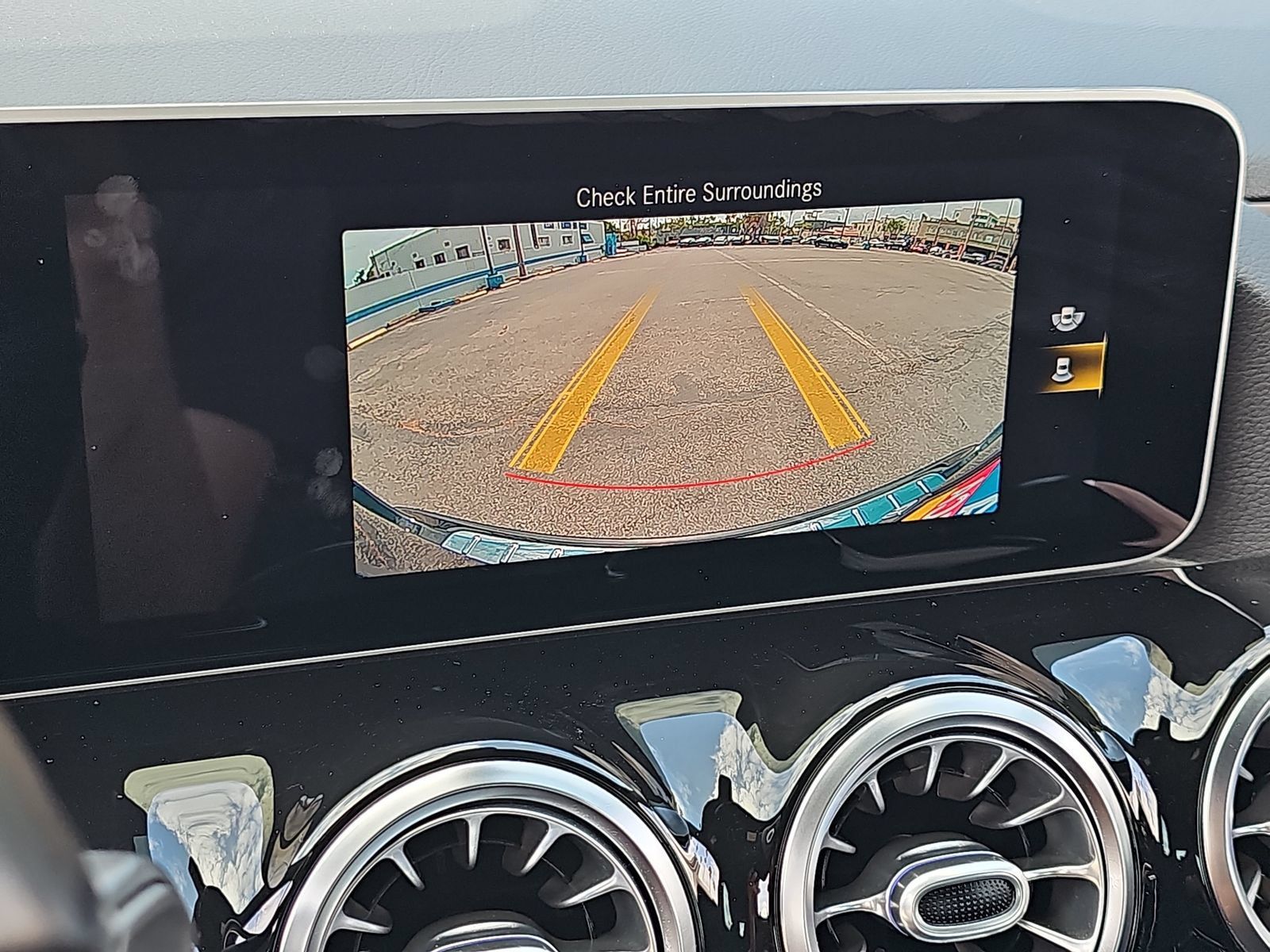 Used 2021 Mercedes-Benz GLA 35 AMG 4MATIC image 22