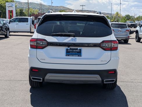Used 2023 Honda Pilot Elite image 4