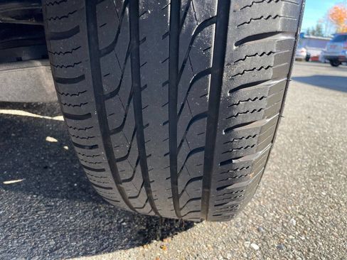 Used 2020 Land Rover Discovery SE image 54