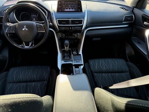 Used 2018 Mitsubishi Eclipse Cross SE image 12