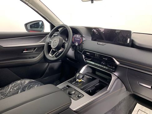 New 2025 MAZDA CX-90 Plug-In Hybrid w/ Preferred image 28