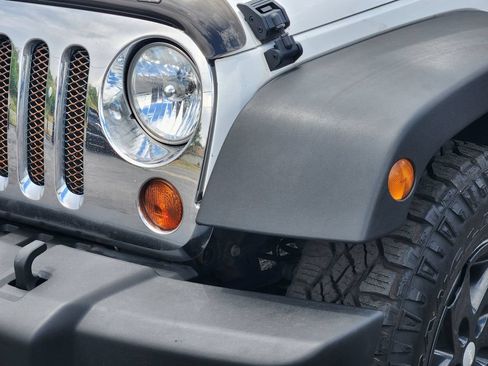 Used 2011 Jeep Wrangler Sport AWD/4WD image 10