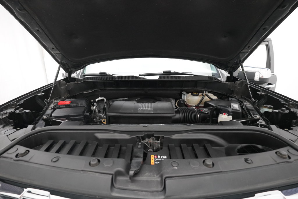 Used 2021 Chevrolet Silverado 1500 LTZ w/ LTZ Premium Package AWD/4WD image 3