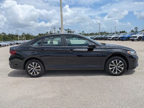 Used 2024 Volkswagen Jetta S FWD image 3