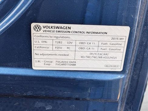 Used 2015 Volkswagen Golf S FWD image 24