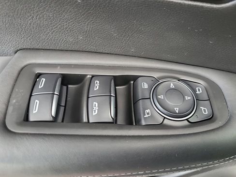 Used 2021 Cadillac XT6 Sport w/ Platinum Package image 11