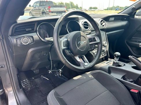 Used 2015 Ford Mustang Coupe RWD image 12
