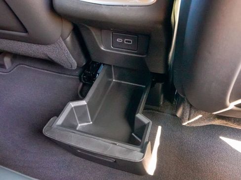 Certified 2025 Cadillac XT6 Premium Luxury w/ Technology Package image 17