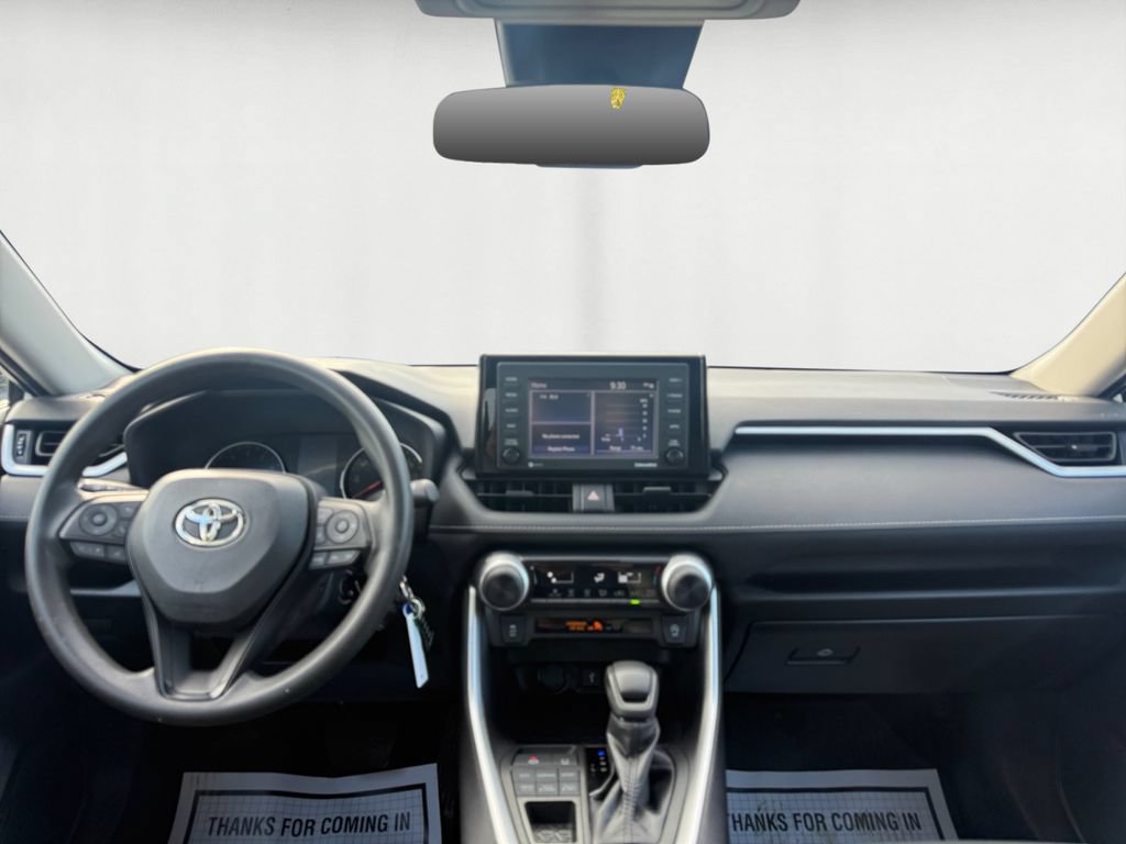 Used 2022 Toyota RAV4 LE AWD/4WD image 11