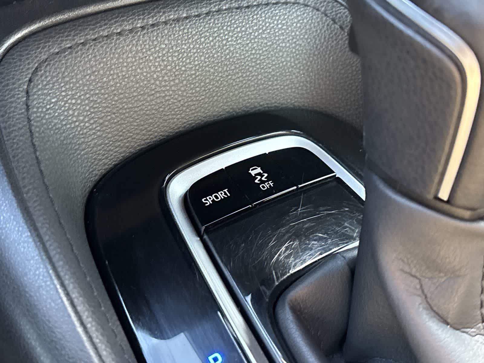 Used 2020 Toyota Corolla SE w/ Carpet Mat Package (TMS) FWD image 23