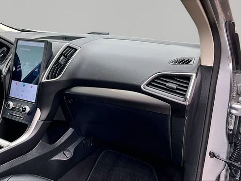 Certified 2023 Ford Edge SEL w/ Convenience Package AWD/4WD image 17
