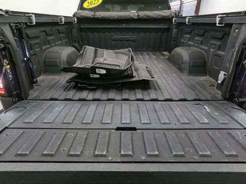 Used 2023 GMC Sierra 1500 AT4 AWD/4WD image 12