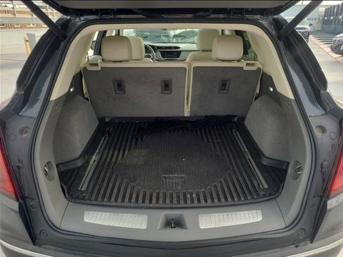 Used 2023 Cadillac XT5 Premium Luxury image 11