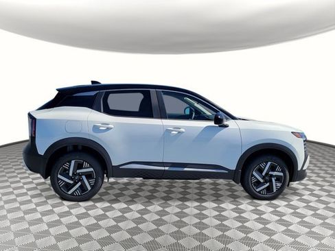 New 2025 Nissan Kicks SV image 6