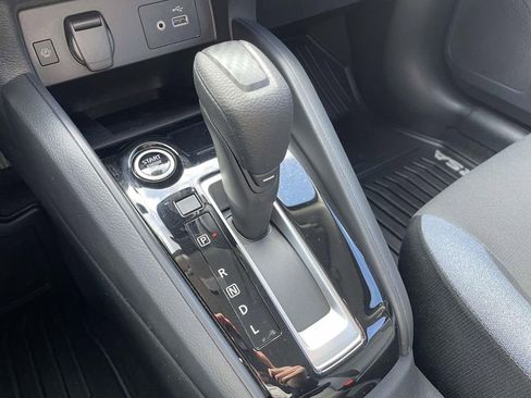 Used 2025 Nissan Versa SV w/ Trunk Package image 30