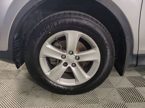 Used 2013 Toyota RAV4 XLE AWD/4WD image 11