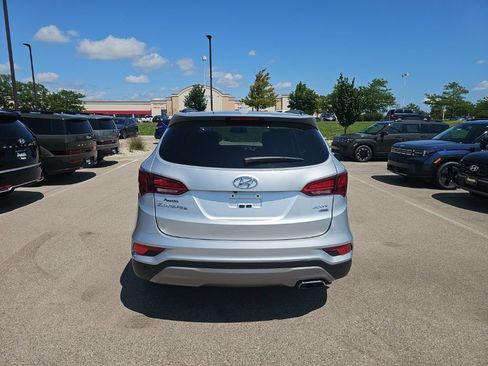 Used 2017 Hyundai Santa Fe Sport w/ 2.4L Tech Package 04 AWD/4WD image 4