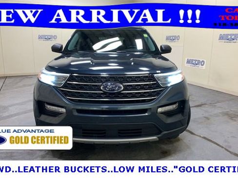 Certified 2022 Ford Explorer XLT w/ Equipment Group 202A image 9