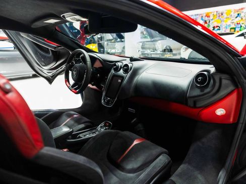 Used 2017 McLaren 570S Coupe RWD image 20