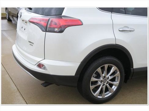 Certified 2016 Toyota RAV4 Limited image 20