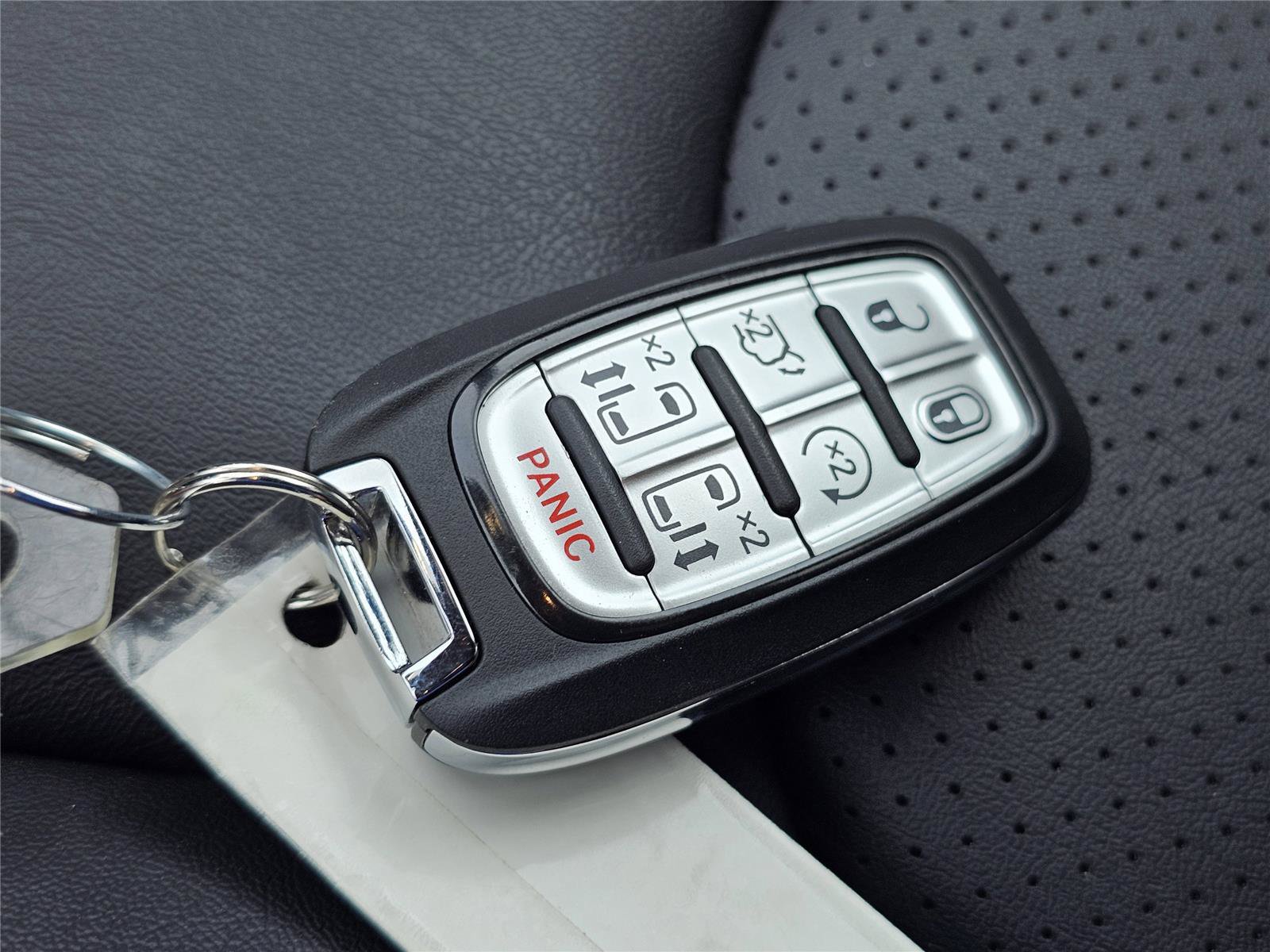New 2026 Chrysler Pacifica Select w/ S Appearance Package FWD image 30