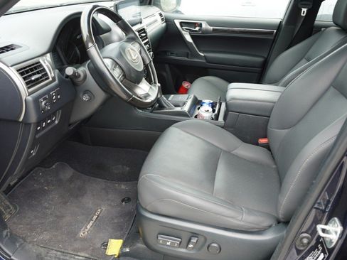 Used 2023 Lexus GX 460 Premium w/ Premium Package AWD/4WD image 10