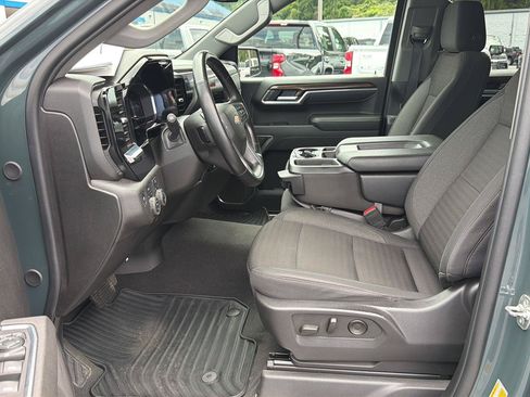 Certified 2025 Chevrolet Silverado 1500 LT AWD/4WD image 10