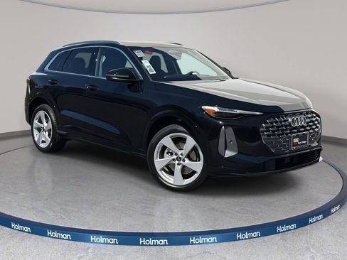 Certified 2025 Audi Q5 Premium Plus w/ Premium Plus image 1