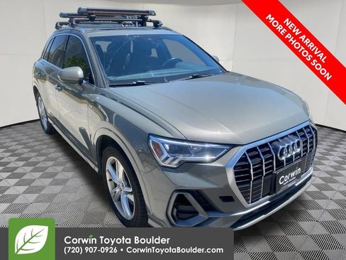 Used 2019 Audi Q3 2.0T Premium Plus w/ Premium Plus Package AWD/4WD image 1