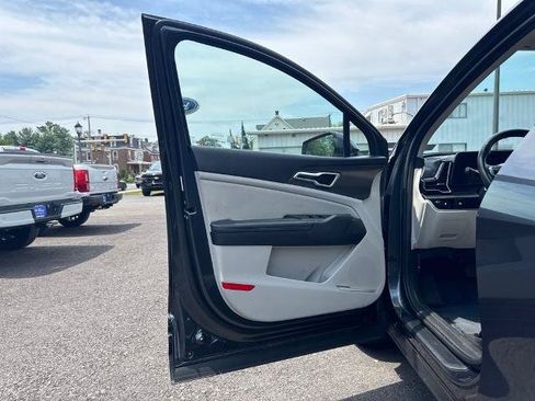 Used 2023 Kia Sportage EX FWD image 14