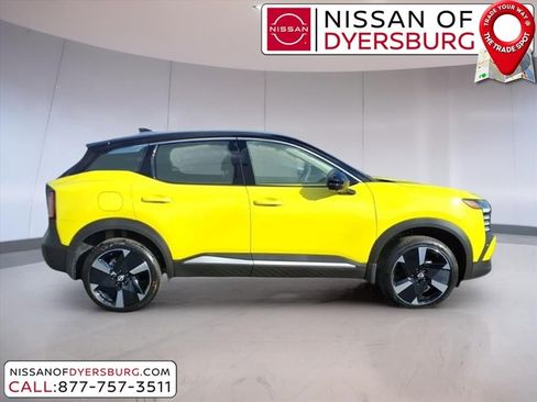 New 2026 Nissan Kicks SR FWD image 2
