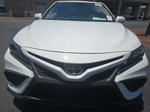Used 2024 Toyota Camry SE w/ Convenience Package FWD image 33