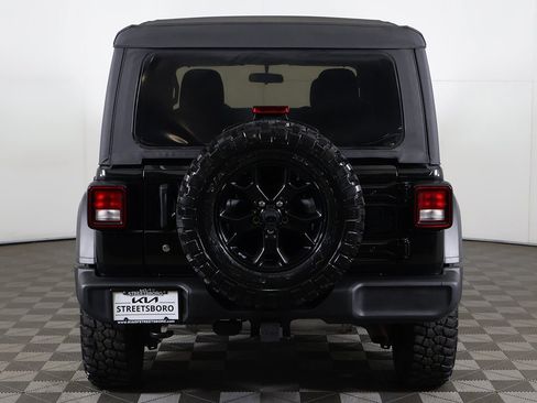 Used 2021 Jeep Wrangler Unlimited Sport image 9