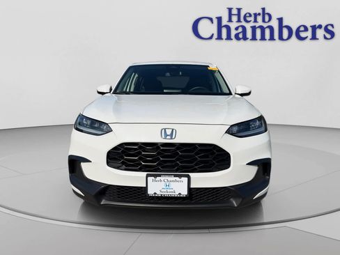 Used 2024 Honda HR-V LX image 2