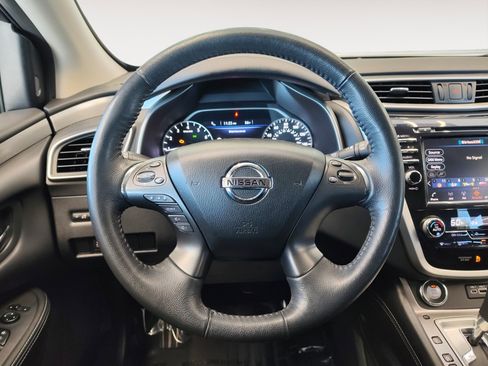 Used 2019 Nissan Murano SV image 17