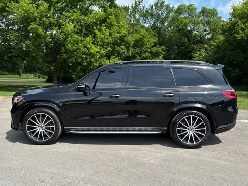 Used 2025 Mercedes-Benz GLS 450 4MATIC w/ AMG Line Exterior image 7