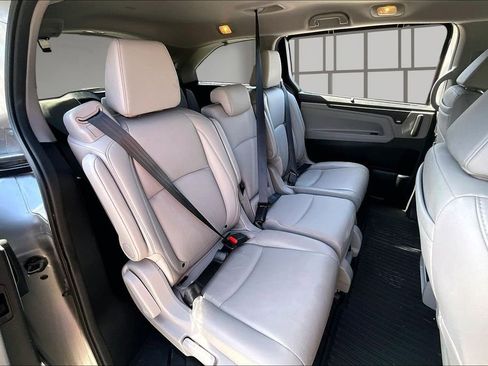 Used 2020 Honda Odyssey Touring image 24