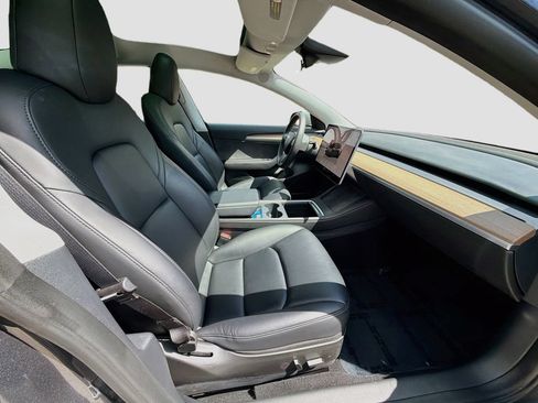 Used 2023 Tesla Model 3 Standard Range RWD image 33