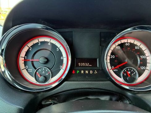 Used 2019 Dodge Grand Caravan SXT FWD image 11